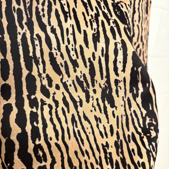 Vintage Carmen Marc Valvo Black Tan Animal Print Pencil Skirt Pull On Washable - Picture 5 of 7